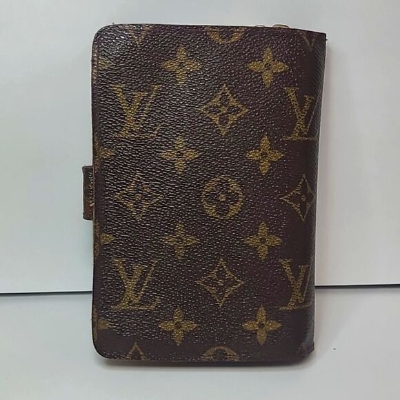 Authentic Louis Vuitton Monogram Wallet - Picture 2 of 11